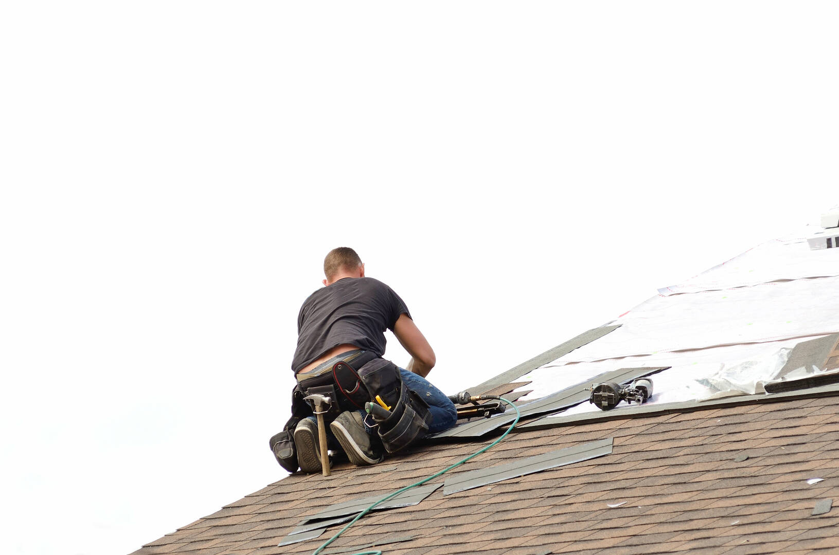 Thomas Roofing & Supply Inc logo