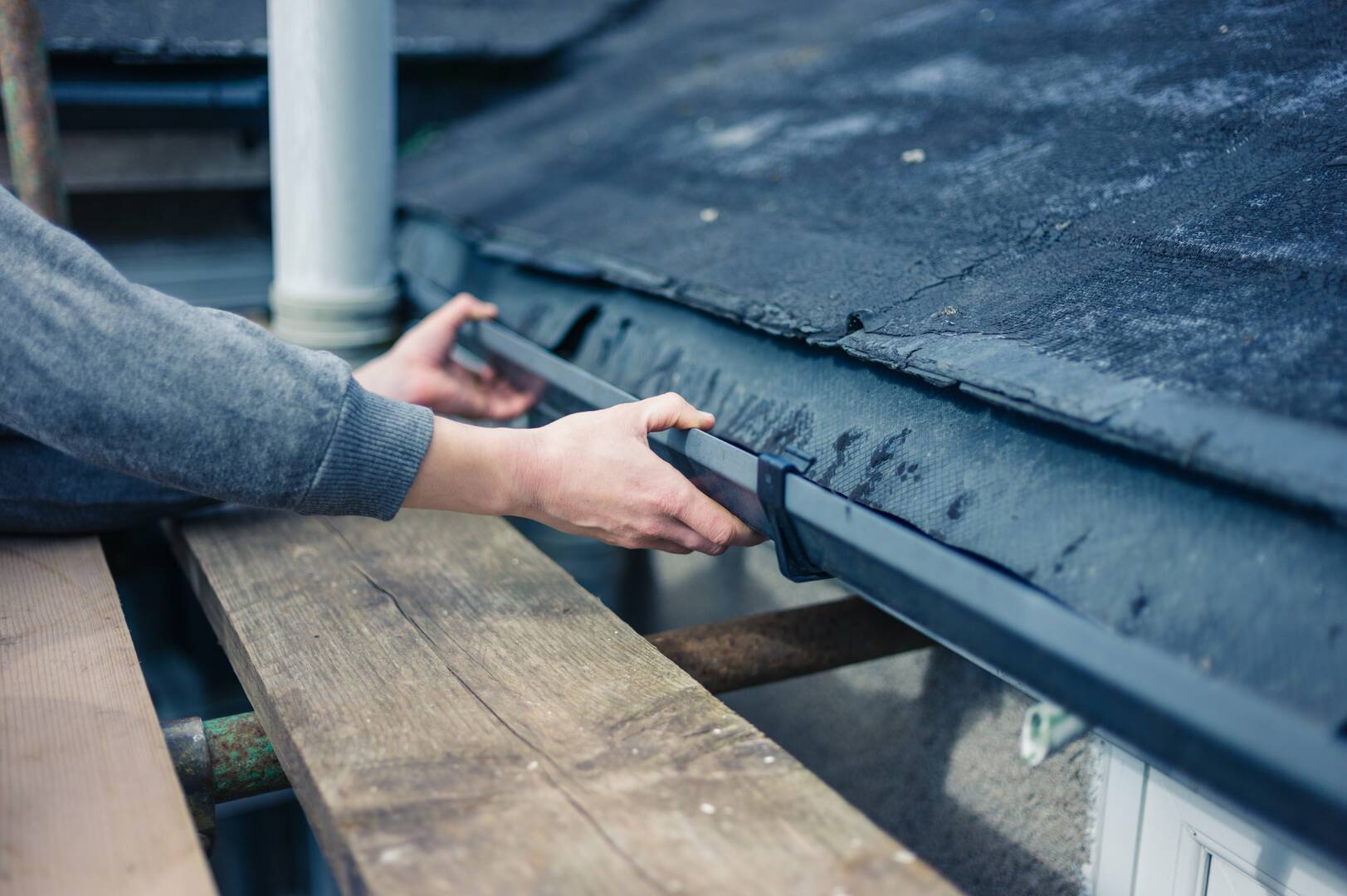 County Roofing Company Inc. logo